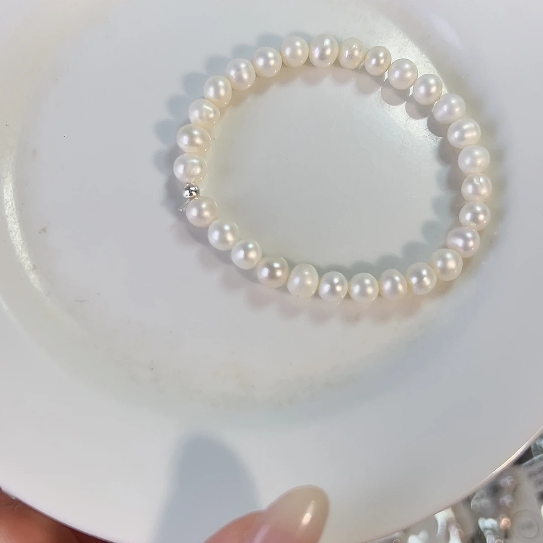 未镶嵌淡水珍珠设计款珠宝首饰