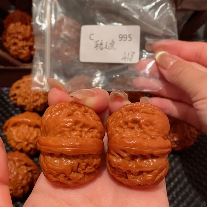 文玩核桃把件落*尘精品