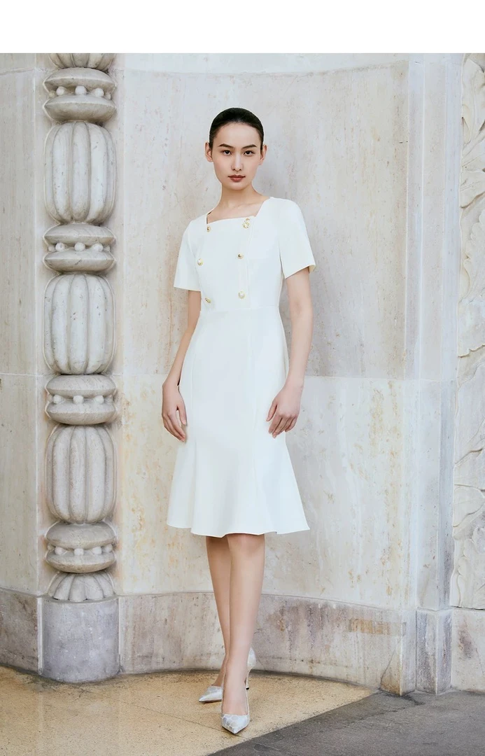 2025年歌家新款夏季白色温柔月光优雅鱼尾连衣裙