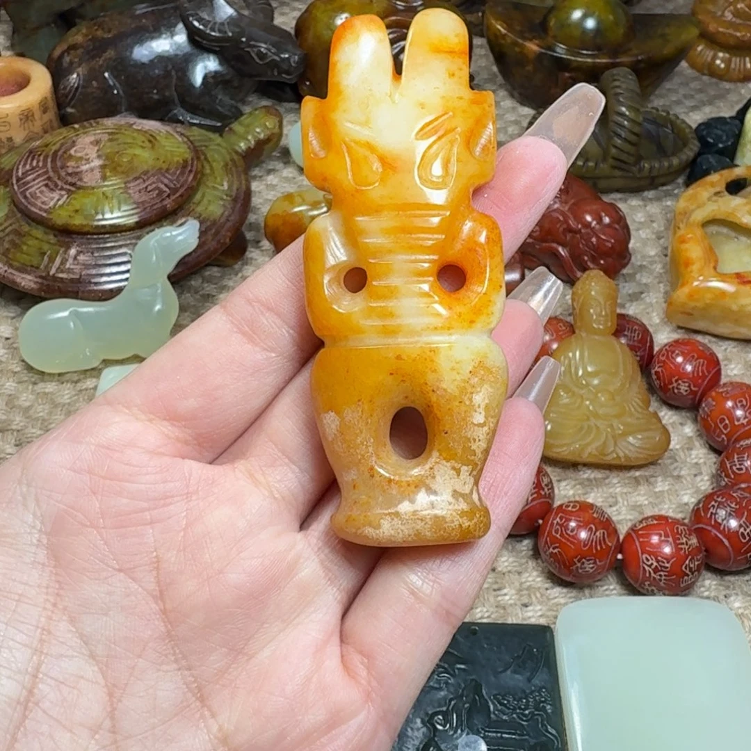 蛇纹石玉未镶嵌颈饰