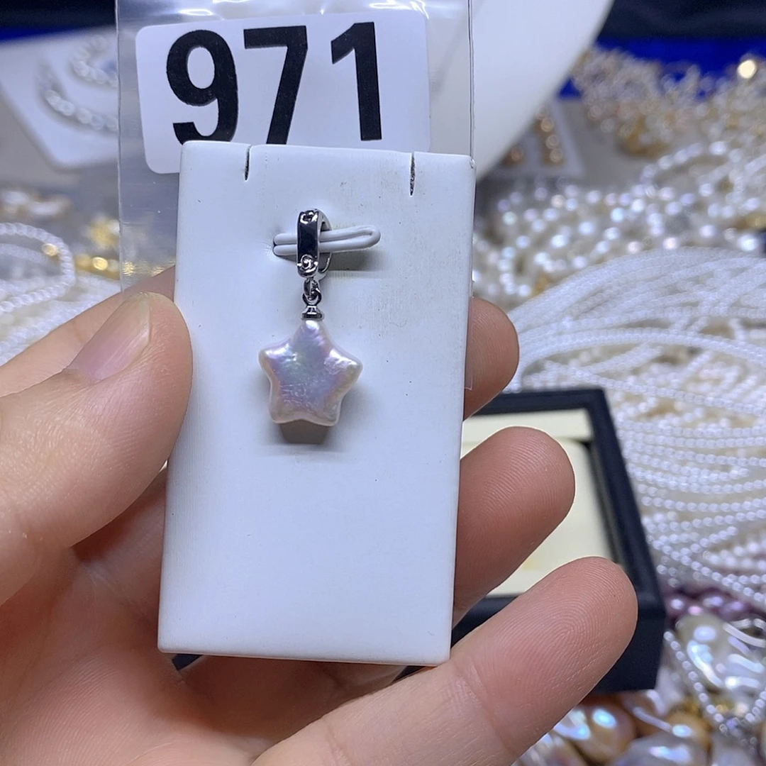 颈饰未镶嵌淡水珍珠