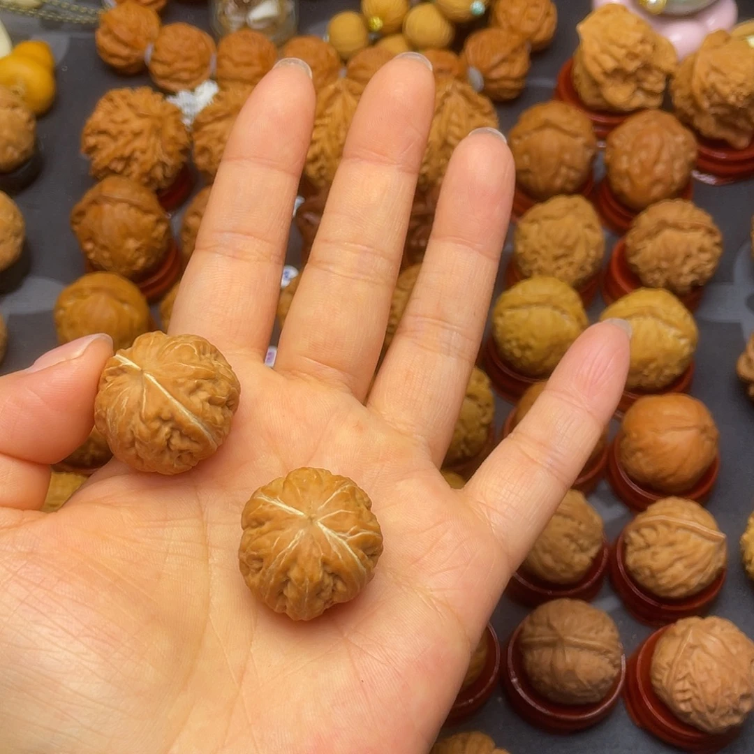 文玩核桃把件磨盘