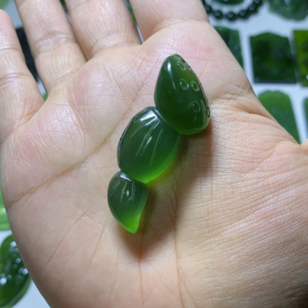 【闪购商品】未镶嵌蛇纹石玉颈饰