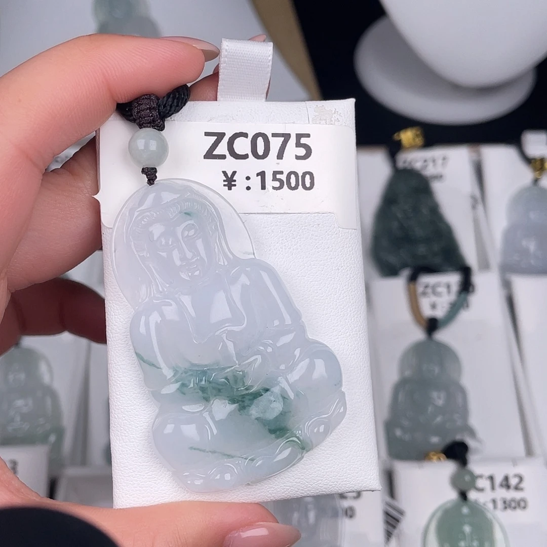 翡翠未镶嵌颈饰zc075