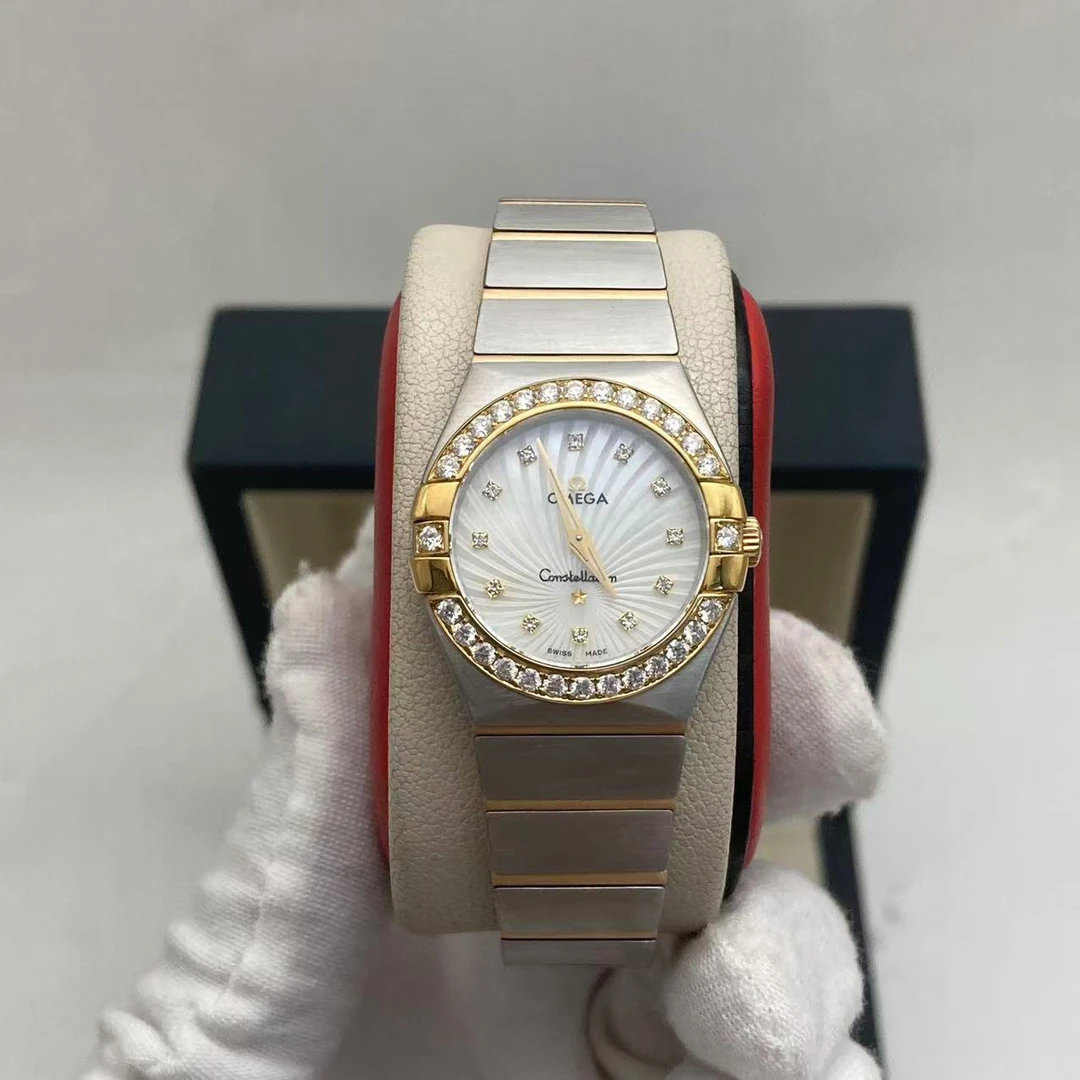95新 Omega/欧米茄 27mm星座后配钻圈后配贝母盘18K间金石英女表