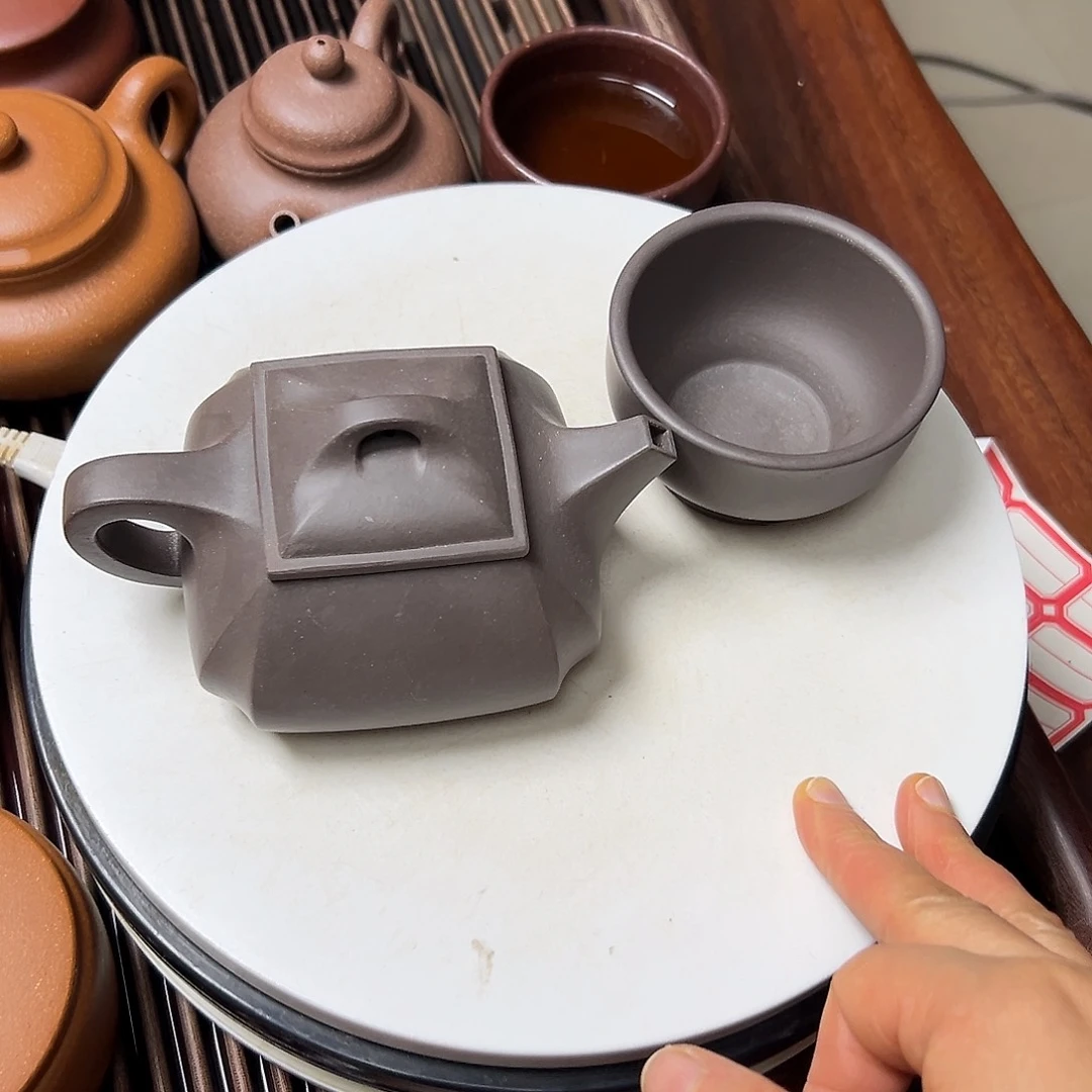 紫泥茶壶紫砂壶等传统