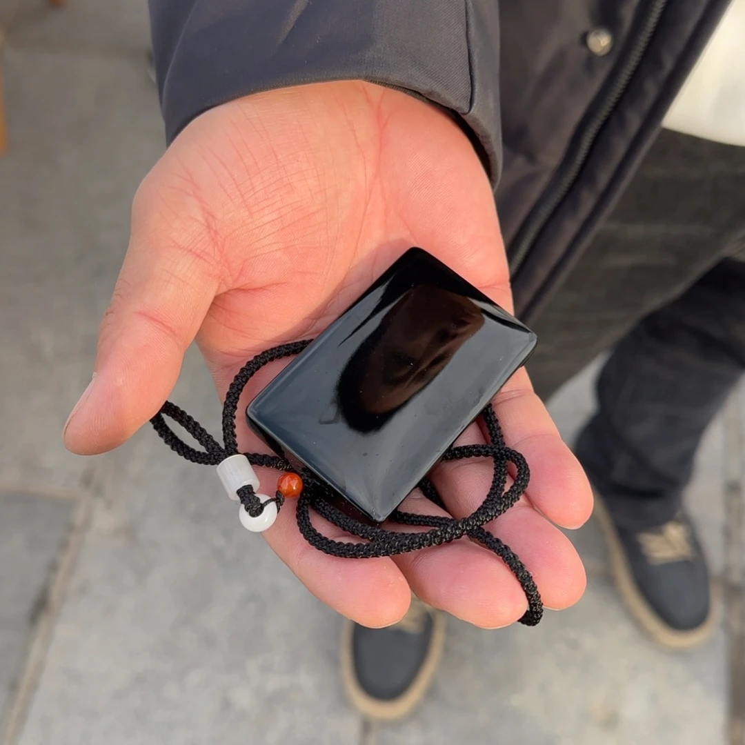 和田玉颈饰未镶嵌47