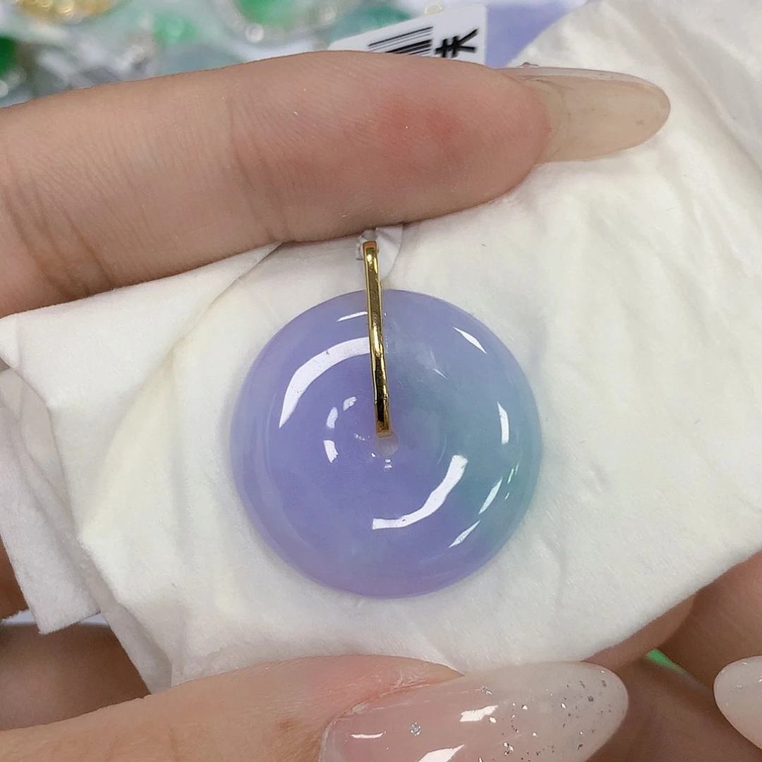颈饰18K金镶嵌翡翠