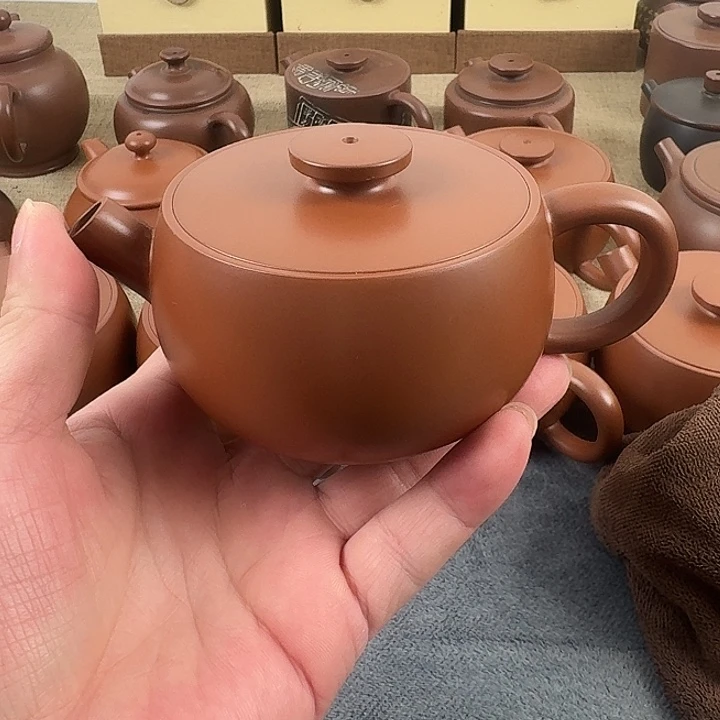 吴***欢壶180毫升微瑕壶坭兴陶