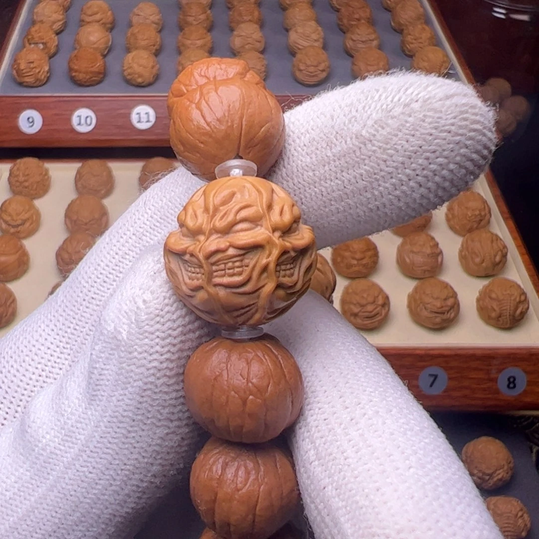 猴头核桃吊坠?**1一年心魔