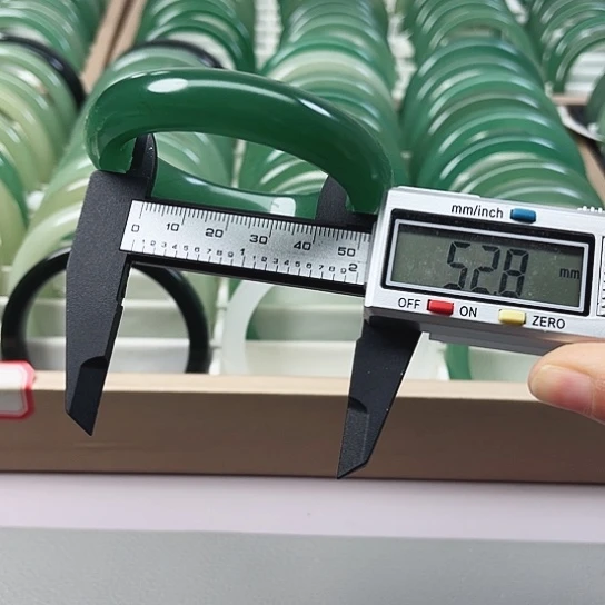 未镶嵌手镯东陵石