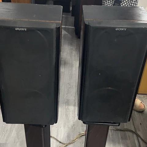 8新索尼音箱，成色不好，不包邮，不退换