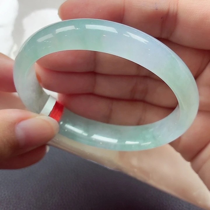 翡翠未镶嵌手镯（贵妃镯）天然缅甸A货翡翠