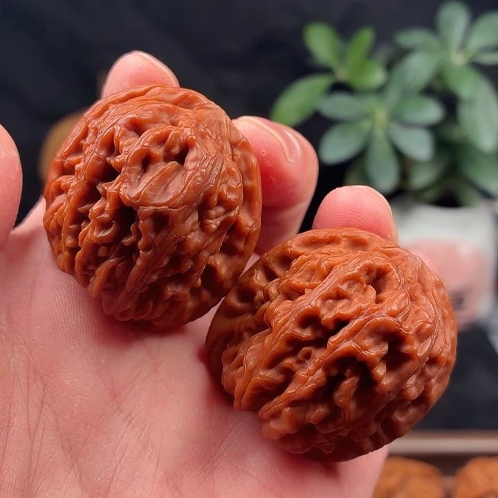 文玩核桃吊坠亢金龙