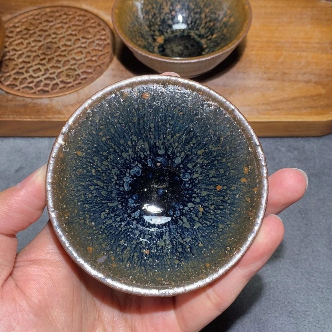 迪***装茶盏春花秋月何时了