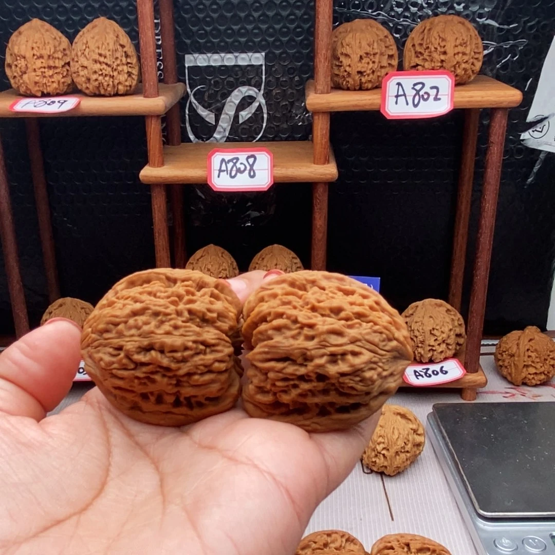噢***咧文玩核桃吊坠南疆9