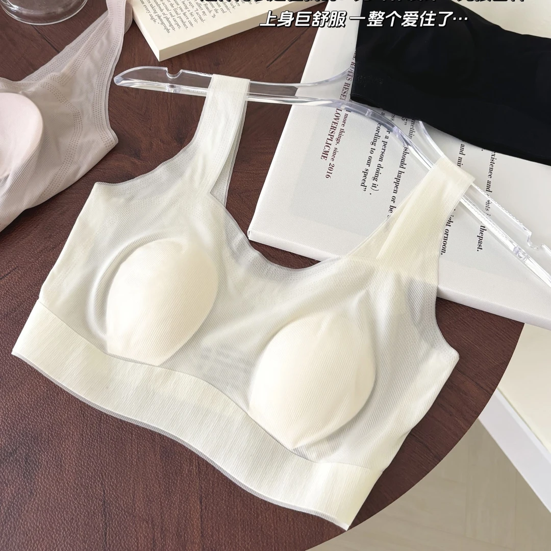 Tokaifu超薄无痕无钢圈兔耳朵大胸显小内衣