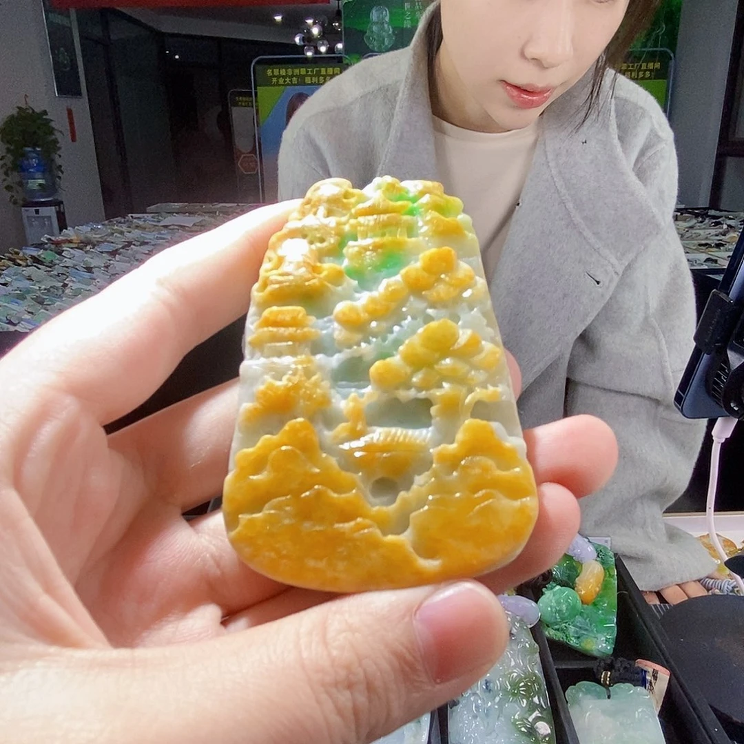 颈饰未镶嵌翡翠翡翠