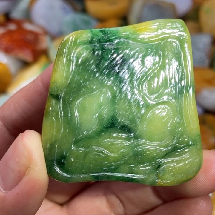 翡翠未镶嵌挂件缅甸