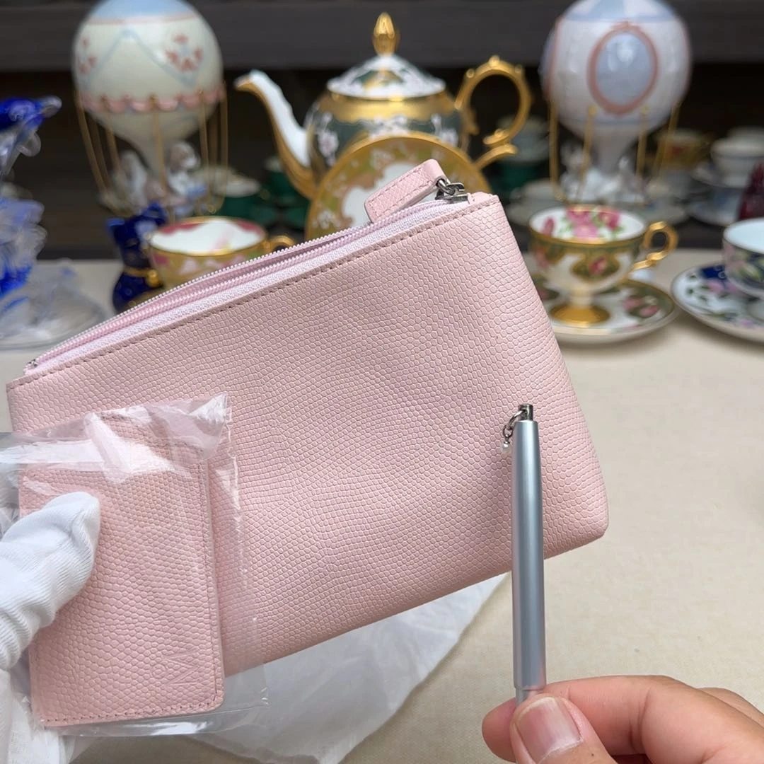 瓷片新店开播 点点关注