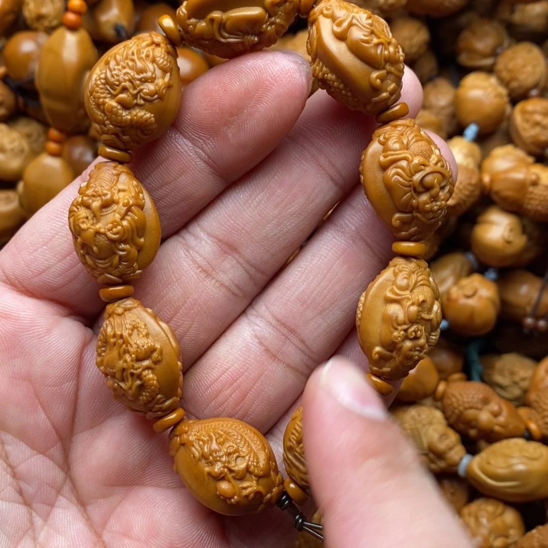 橄榄核手串龙财神