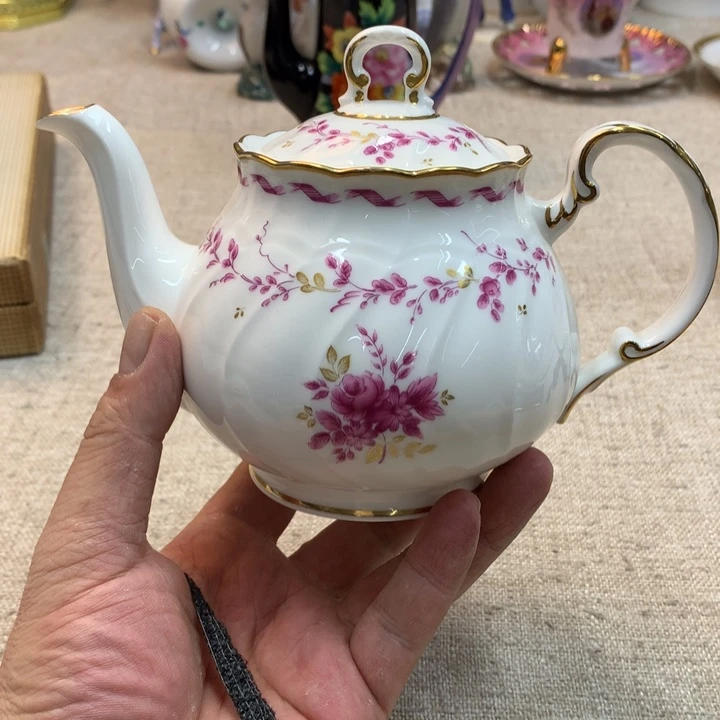 金瓷阁家的美丽瓷器