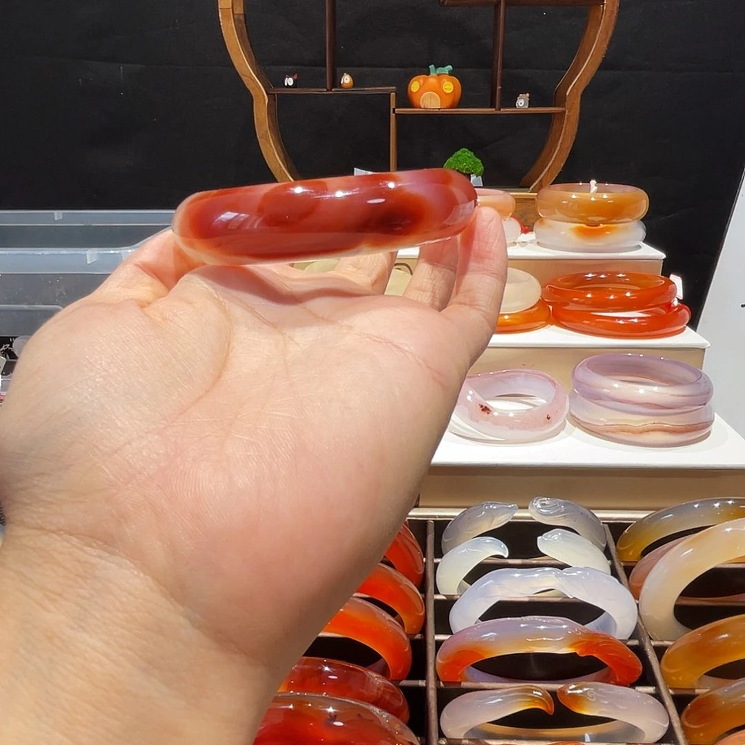 玛瑙/玉髓未镶嵌手镯