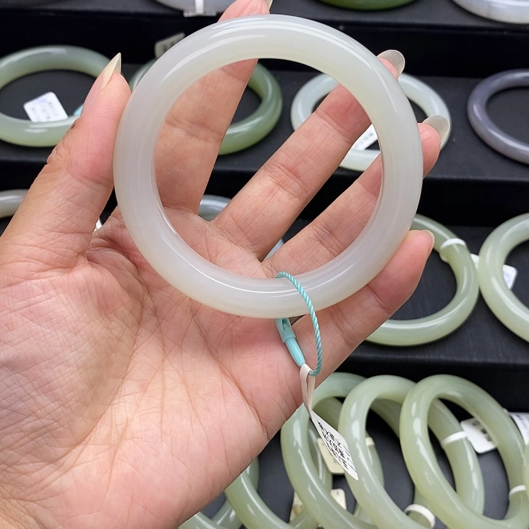 和田玉未镶嵌珠宝奇石和田玉手镯56