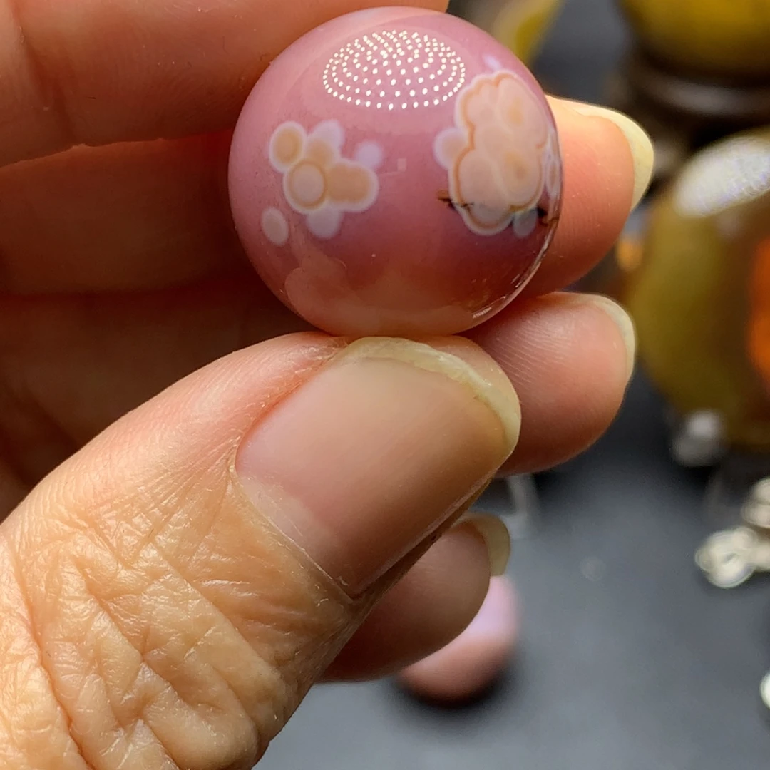 未镶嵌颈饰玛瑙/玉髓玉**心