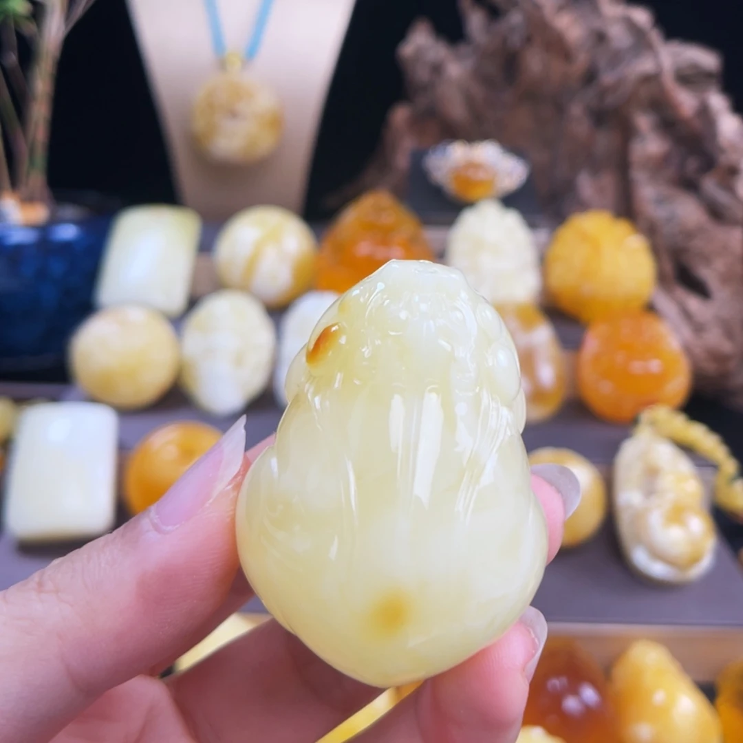 【闪购商品】未镶嵌琥珀珠宝奇石