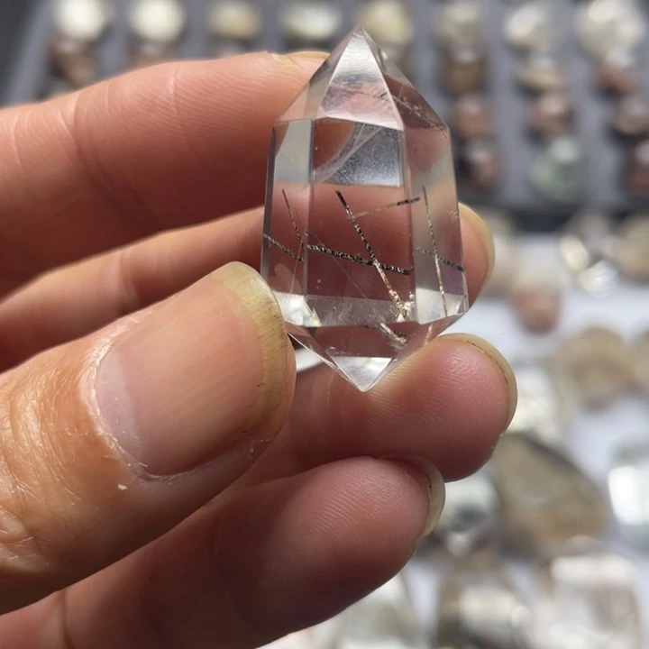 纯天然粉色幽灵碧玺（处理）