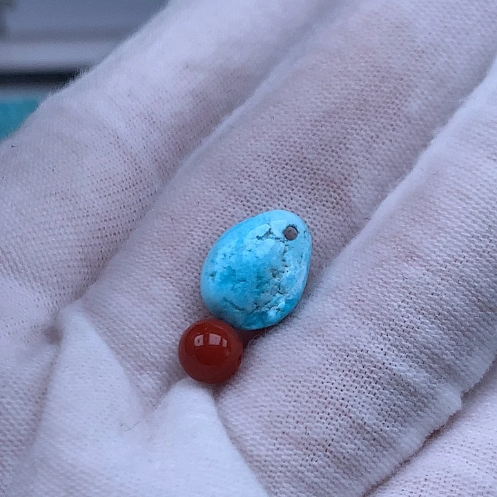 南红玛瑙未镶嵌珠宝奇石