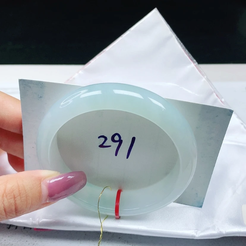 【闪购商品】翡翠手镯未镶嵌 正圈56+