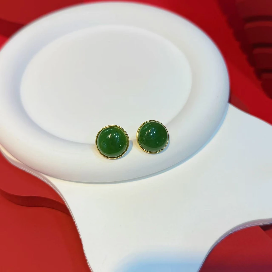 S925银镶嵌15mm碧玉圆形旦面耳针HNZ12997