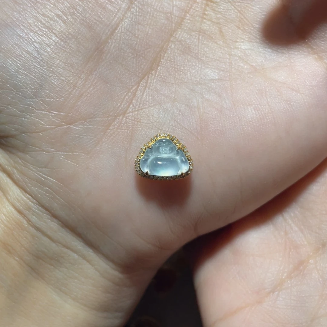 【闪购商品】颈饰18K金镶嵌翡翠婕*J