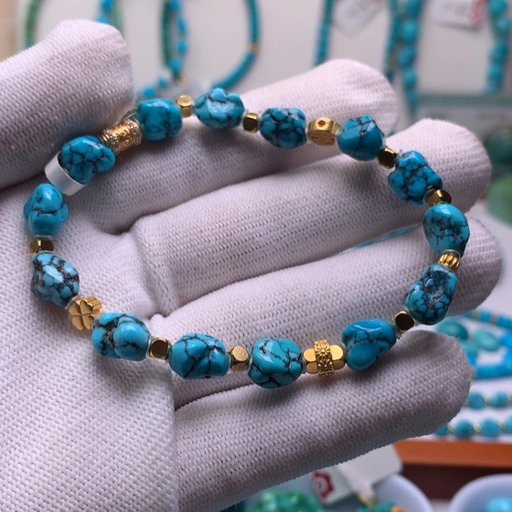 绿松石未镶嵌珠宝奇石