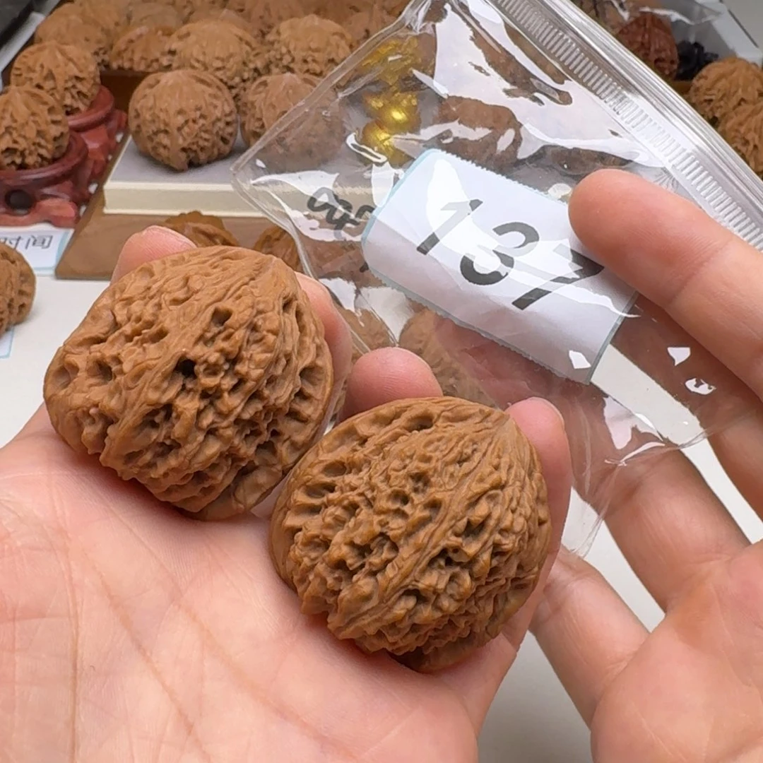 文玩核桃吊坠南疆40