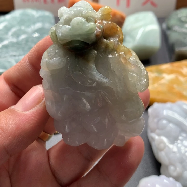 翡翠未镶嵌颈饰保真天然a货翡翠