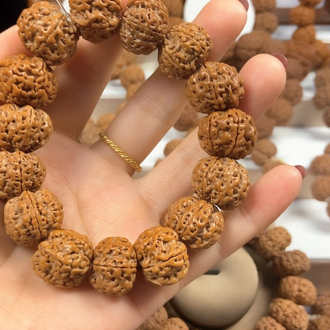 吊坠金刚菩提蜂王梅花