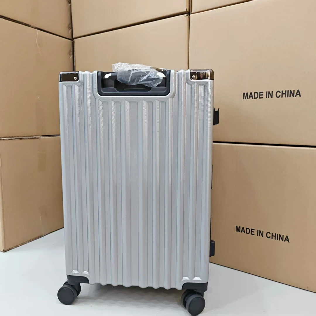 铝框大容量行李箱万向轮旅行箱拉杆箱密码箱拉杆箱（随机发货）