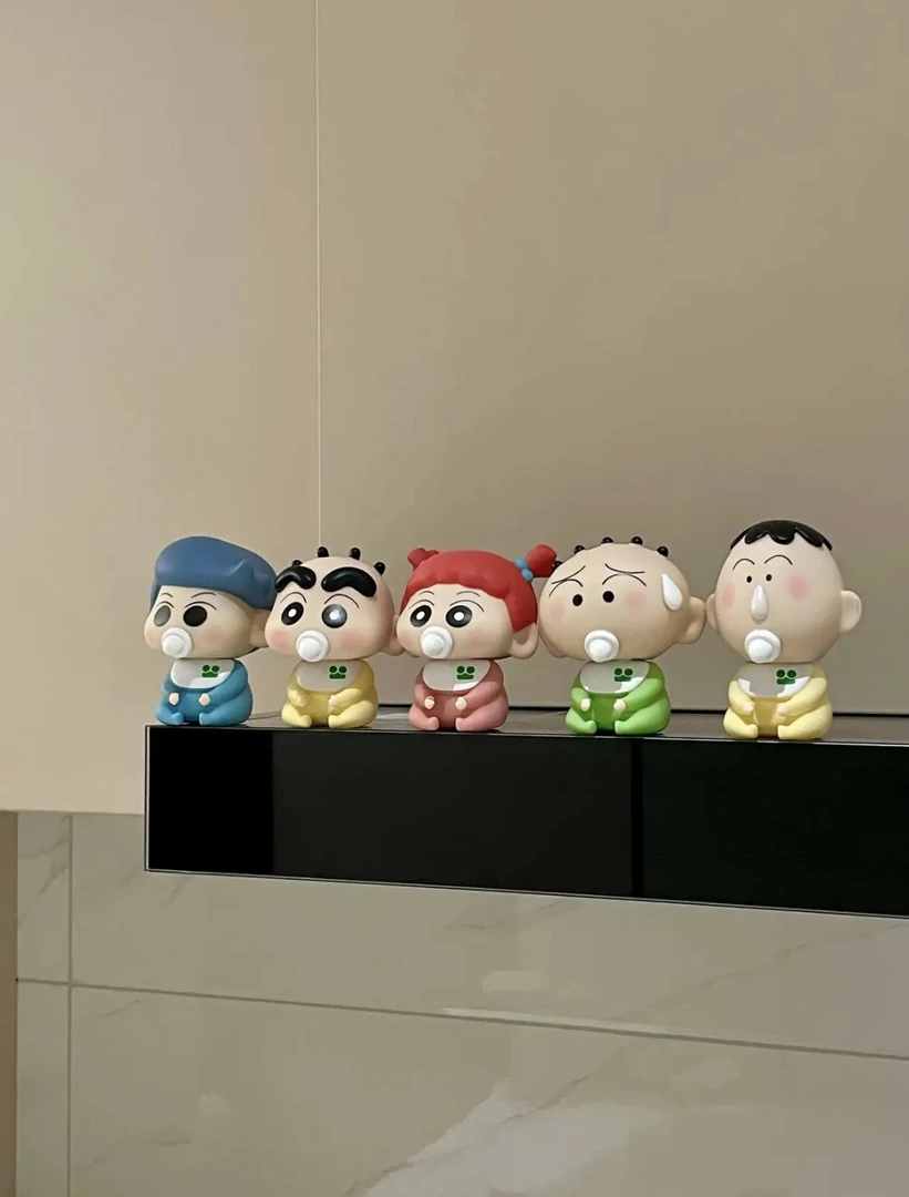 奶嘴蜡笔小新系列手办宝宝奶嘴春日部防卫队桌面家居摆件礼物