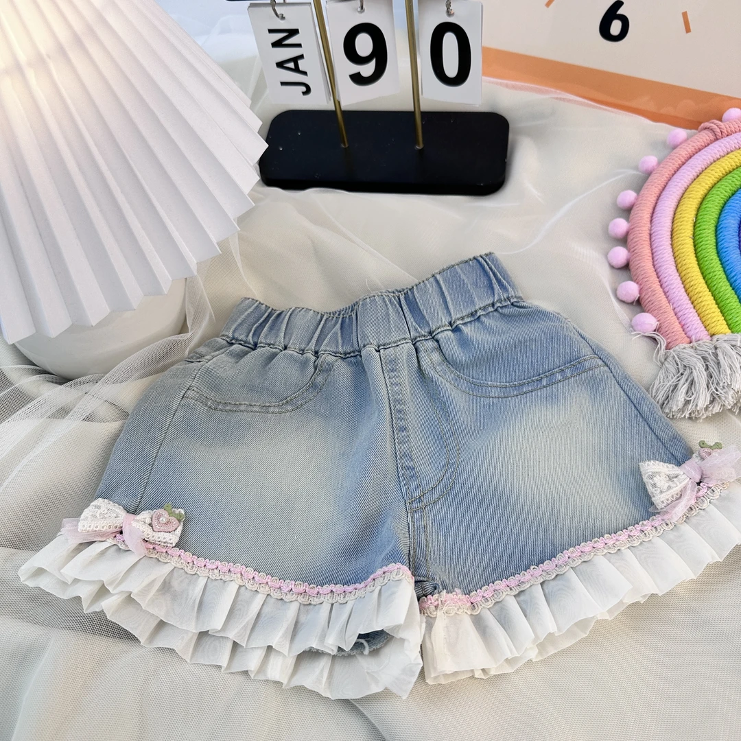 【SHE IS RAINBOW】女童百搭蝴蝶结蕾丝边牛仔短裤 X-7477
