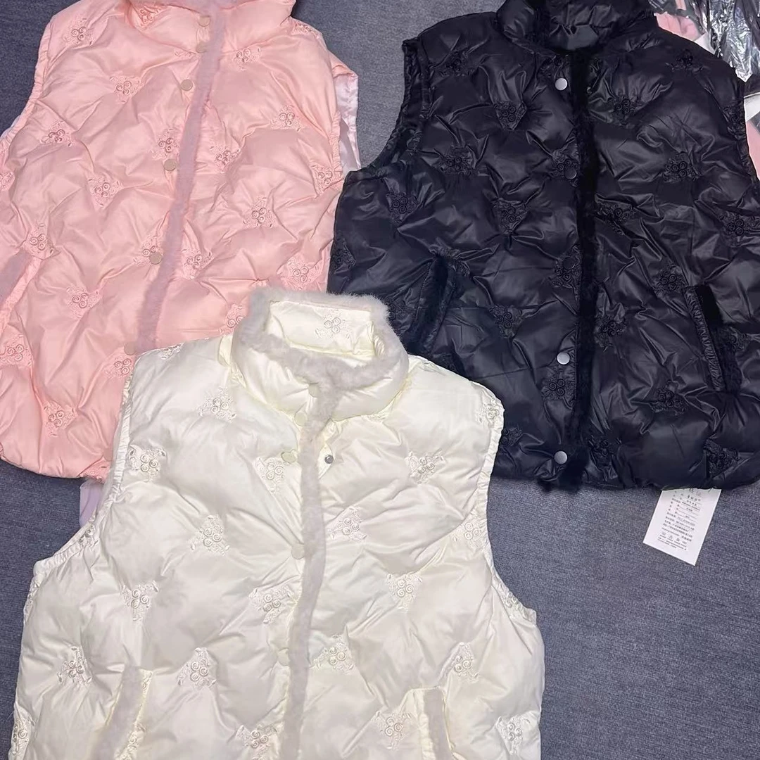 LL琳绣花立领盘扣设计高级感棉服外传马甲女减龄毛毛背心坎肩7237