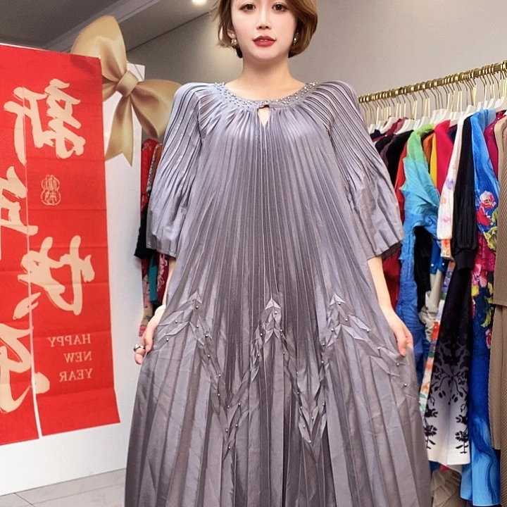 褶皱大码连衣裙大码