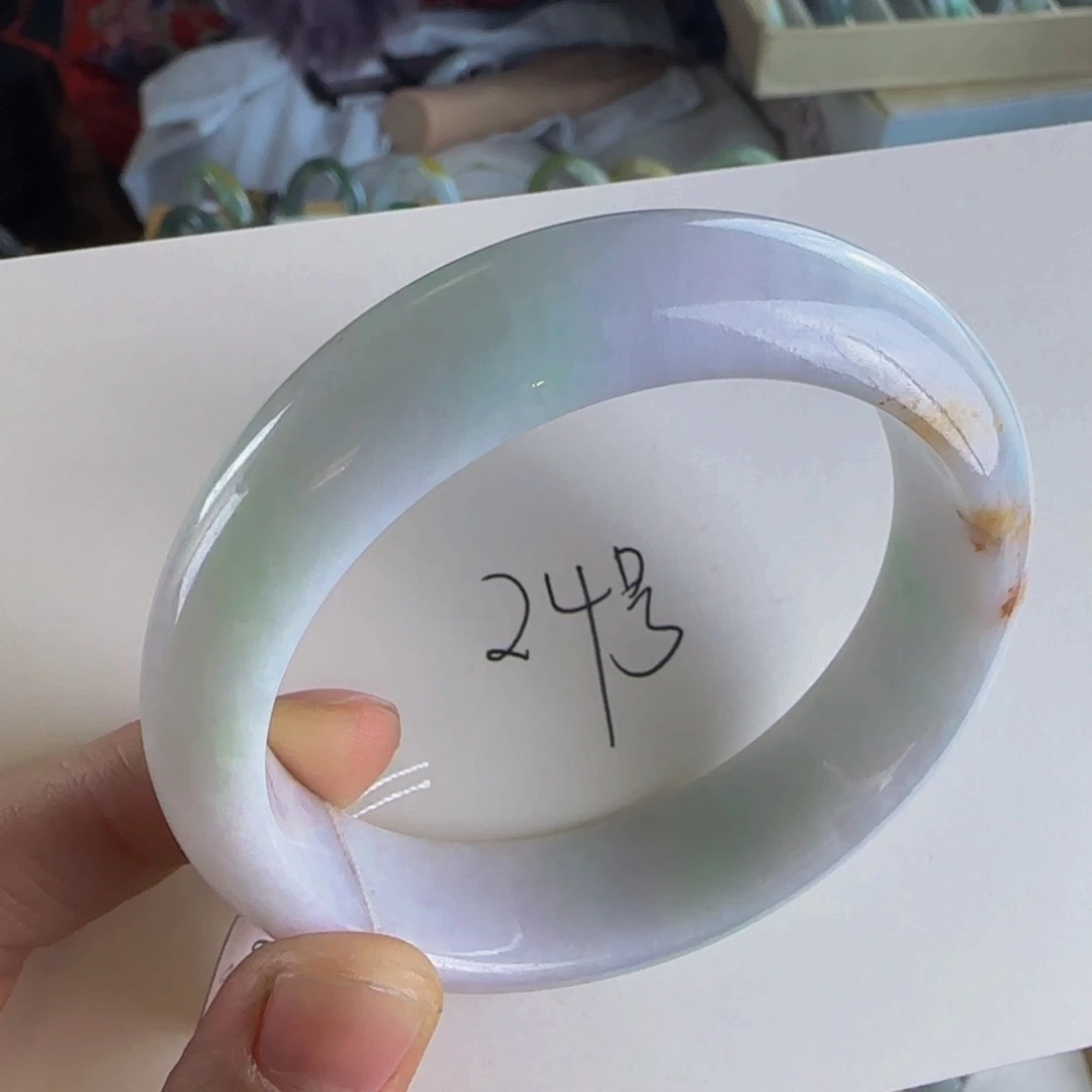 翡翠手镯未镶嵌老坑58.5圈