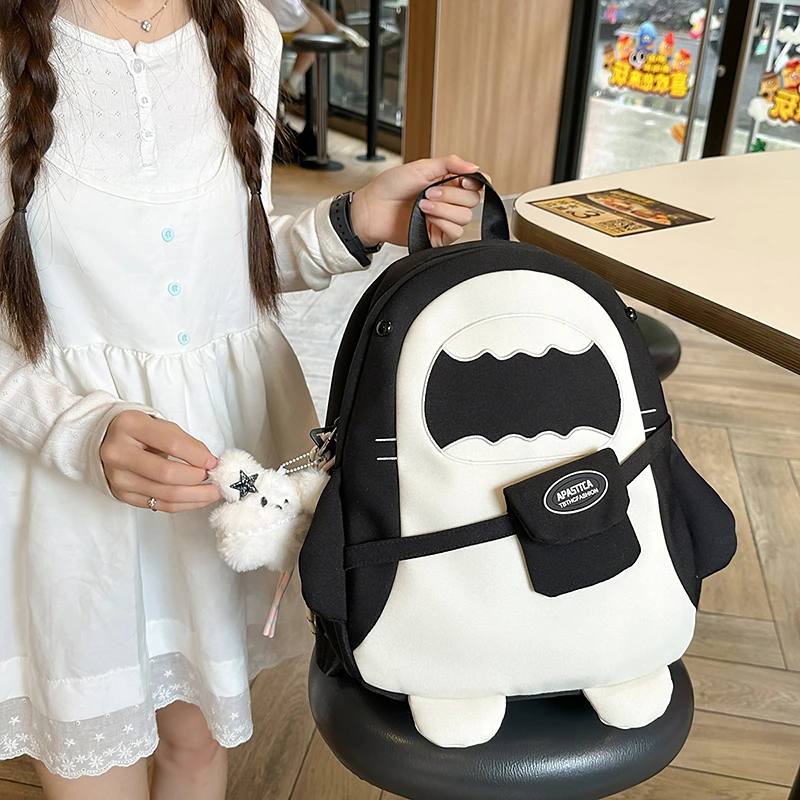 可爱风初中生双肩包小学生双肩百搭竖款大容量可爱鲨鱼高颜值书包