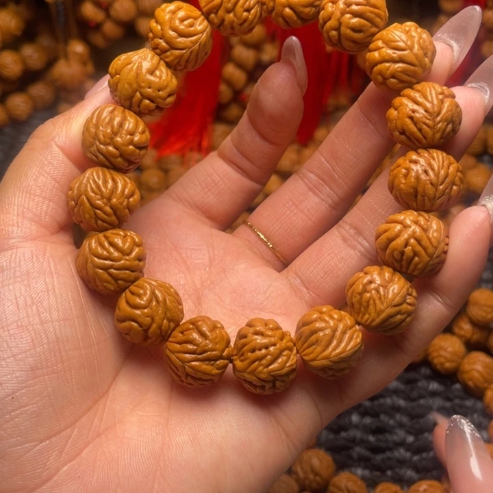 木质类龙纹桃枭手串