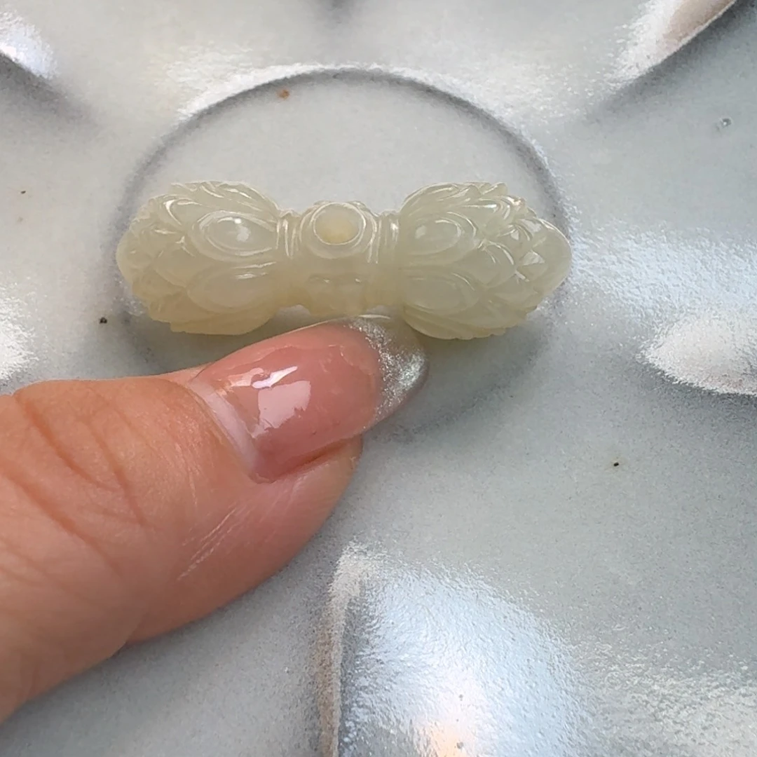 摆件陶王**来佩戴瓷器的