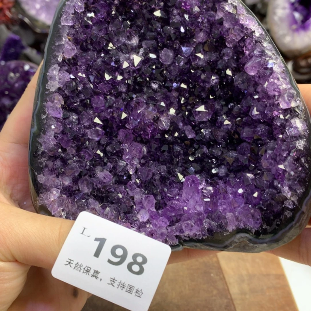 紫晶大型摆件（非配饰）未镶嵌