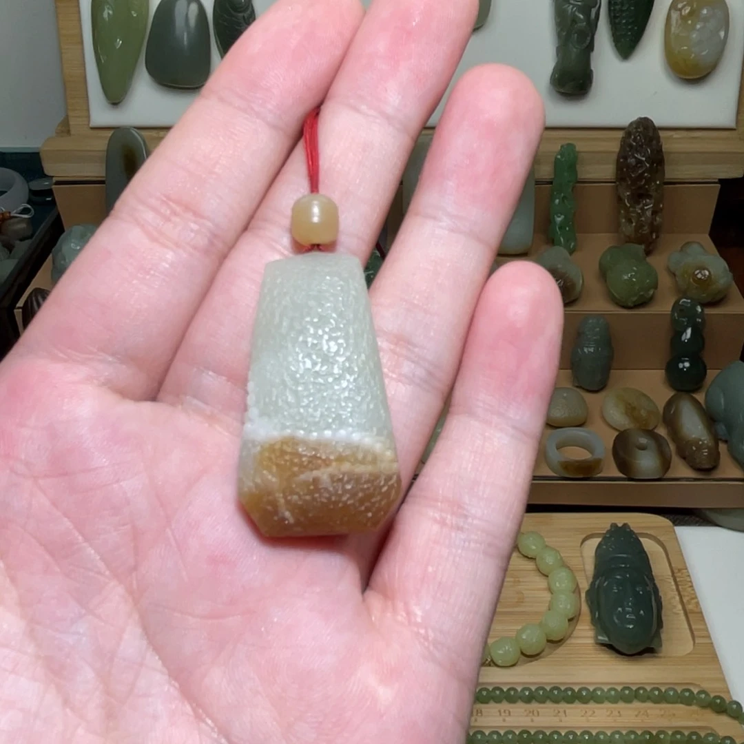 和田玉未镶嵌颈饰3